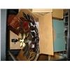 Image 1 : BOX OF DECORATIVE BASKETS, BOWL AND LAMP