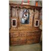 Image 2 : VINTAGE BUFFET AND HUTCH