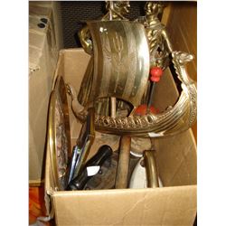 BOX OF METAL FIGURES SHIP AND IRONS