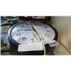 Image 2 : VINTAGE CLOCK WITH FLASK SET