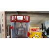 Image 2 : ELITE POPCORN MACHINE WITH BAGS AND BUCKETS