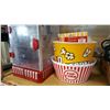 Image 3 : ELITE POPCORN MACHINE WITH BAGS AND BUCKETS