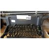 Image 2 : UNDERWOOD TYPEWRITER - CANADIAN MADE