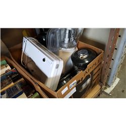 BOX OF KITCHEN APPLIANCES AND VACUUM SEALER