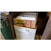 Image 1 : BOX OF COMICS