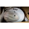 Image 2 : PORCELAIN SINK