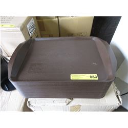86 Plastic Serving Trays