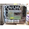 Image 1 : New Queen Size Animal Block Print Sherpa Blanket
