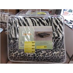 New Queen Size Animal Stripe Sherpa Blanket