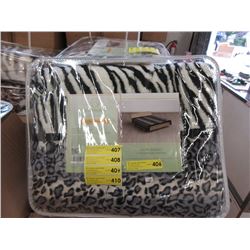 New Queen Size Animal Stripe Sherpa Blanket