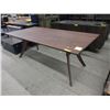 Image 1 : New Florence Walnut Dining Table