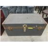 Image 1 : Vintage Shipping Trunk