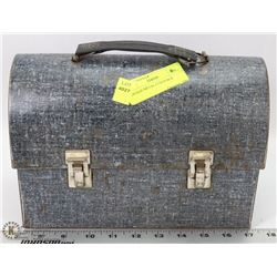 VINTAGE METAL LUNCH BOX