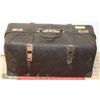 Image 1 : ANTIQUE BLACK LEATHER TRAIN SUITCASE