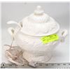 Image 1 : VINTAGE WHITE ELECTRIC SOUP TUREEN