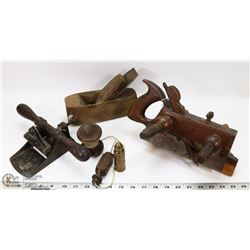 TRAY LOT OF ANTIQUE WOODWORKING TOOLS