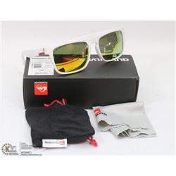 NEW QUICKSILVER SUNGLASSES
