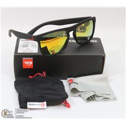 NEW QUICKSILVER SUNGLASSES
