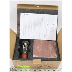 WOOD TONE MAGNETIC LEVITATION LIGHT BULB NEW