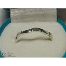 16) STERLING SILVER RING SIZE 8.75