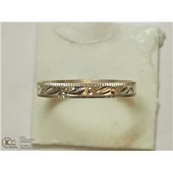 45) STERLING SILVER RING SIZE 7.5
