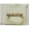 Image 1 : 45) STERLING SILVER RING SIZE 7.5