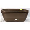 Image 1 : PAIR OF OBLONG PLANTER FOR RAILINGS OR DECKS