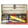 Image 1 : VINTAGE TOOL BOX WITH CONTENTS