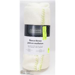 LIVING COMFORT WHITE FLEECE THROW 50"X60"