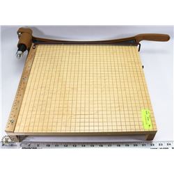 HEAVY DUTY PAPER CUTTER