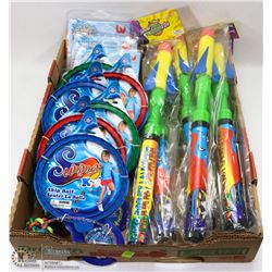 FLAT OF SUMMER TOYS