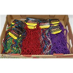 FLAT OF FASHION NECKLACES