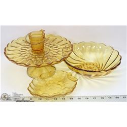 BOX OF VINTAGE AMBER GLASS