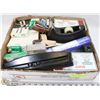 Image 1 : FLAT OF ASSORTED OFFICE SUPPLIES