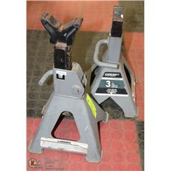 PAIR OF JACK STANDS.