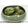 Image 1 : LARGE GREEN PLANTER WITH FROG FAMILY