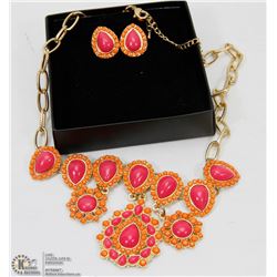 VINTAGE STYLE EARRING AND NECKLACE SET