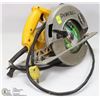 Image 1 : DEWALT 8¼" DW384 CIRCULAR SAW