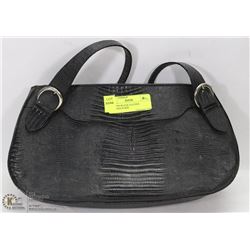 WOMEN'S BLACK LEATHER BUGGIANI PURSE