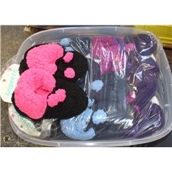 TOTE OF STORE CLOSURE MERCHANDISE, INCLUDING: