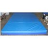 Image 2 : LARGE FOLDING PROFESSIONAL GYM MAT (7'6" X12' X5")