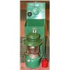 Image 1 : COLEMAN LANTERN IN GREEN METAL CASE