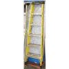 Image 1 : ALUMINUM AND FIBREGLASS 6' LADDER