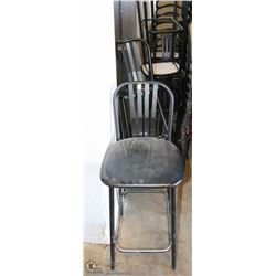 GROUP OF 6 BAR STOOLS