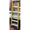 Image 1 : FEATHERLITE ALUMINUM AND FIBREGLASS 6' LADDER