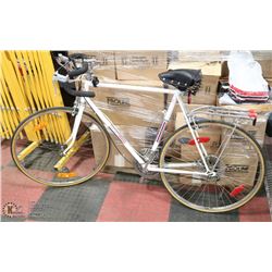 FREE SPIRIT ROAD BIKE