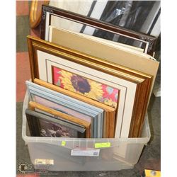ASSORTMENT OF PICTURES & PICTURE FRAMES