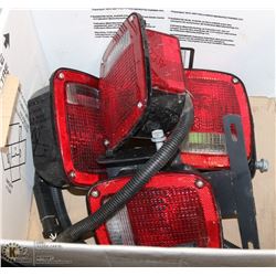 4 NEW TRAILER LIGHTS.