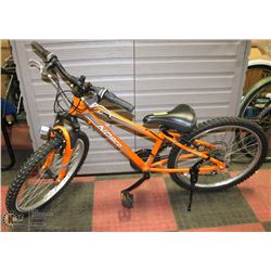 NORCO MOUNTAIN BIKE 18 SPEED 24" TIRES