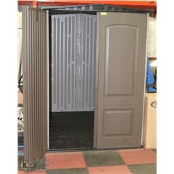 RUBBERMAID STORAGE BUILDING 6' X 4.5' X 6 FEET H